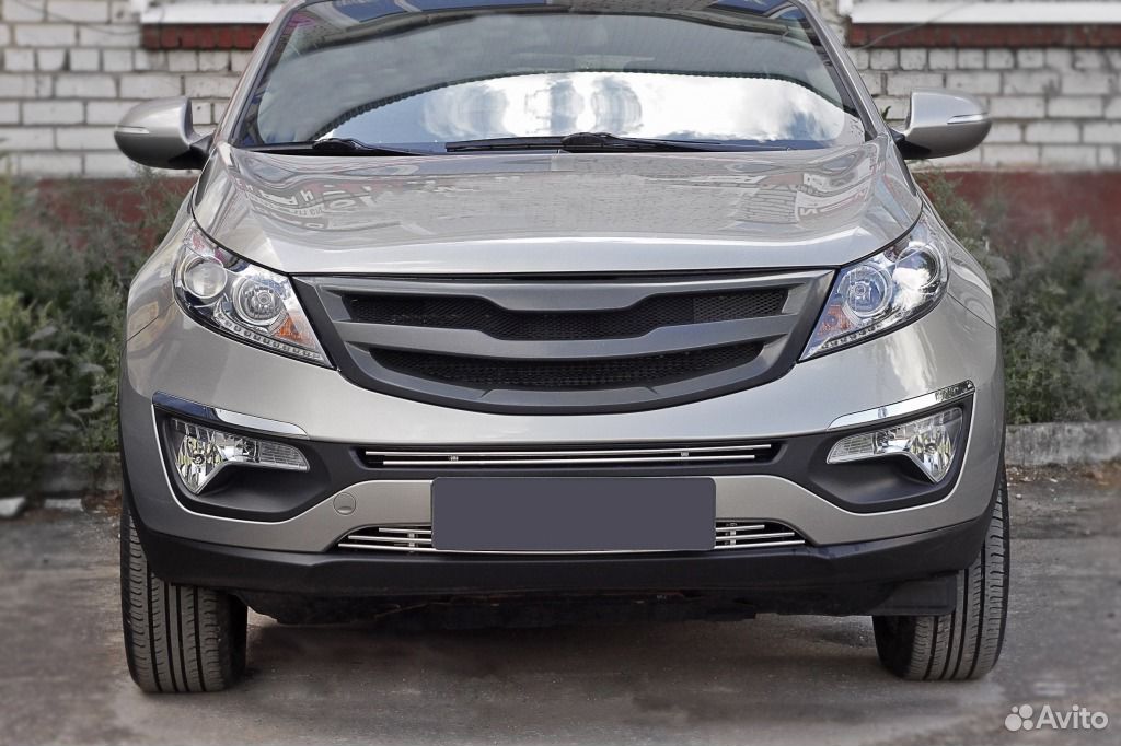 Решетка радиатора KIA Sportage III (1 поперечина)