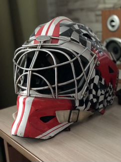 Вратарский хоккейный шлем itech