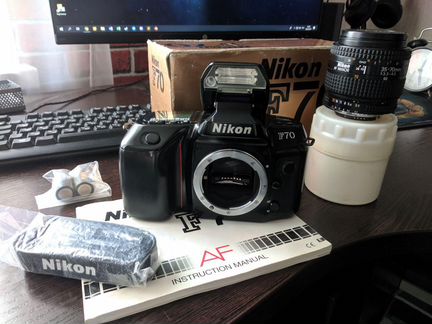 Nikon F70 + AF nikkor 35-70mm f/3.3-4.5 (mkii)
