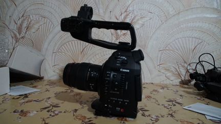 Canon C100
