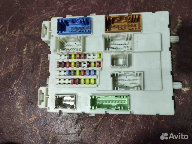 Блок предохранителей Ford Focus 3 хэтчбек