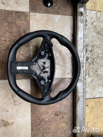 Руль на mercedes W212 w204 amg