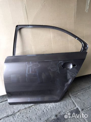 Дверь задняя левая Skoda Rapid