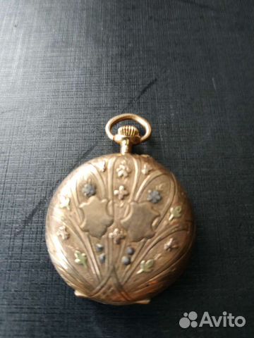 Золотые карманные часы