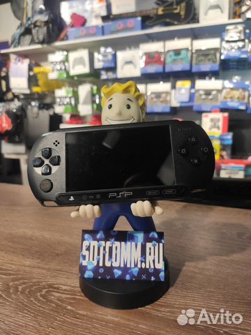 PSP прошитая 1008 матовая на гарантии + флэшка