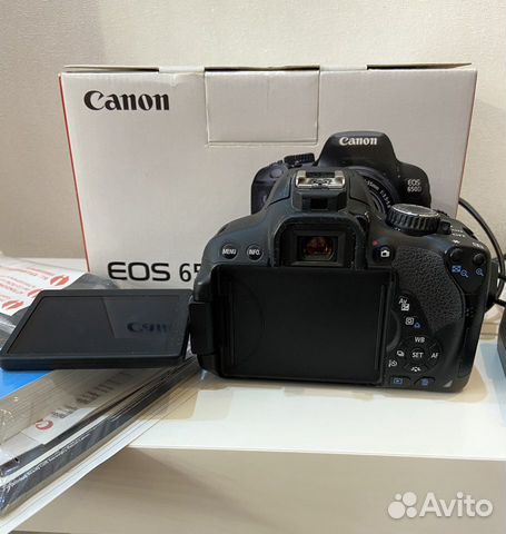 Зеркальный фотоаппарат Canon 650D body