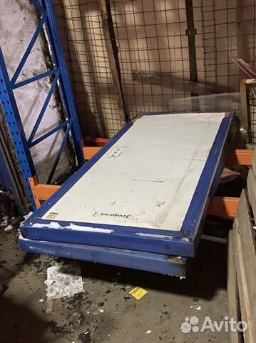 Дверь для холодильной камеры