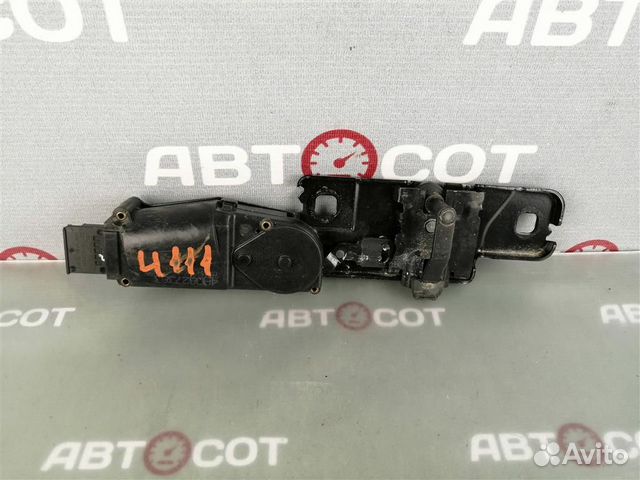 Доводчик крышки багажника Audi A8 (4H) 2010