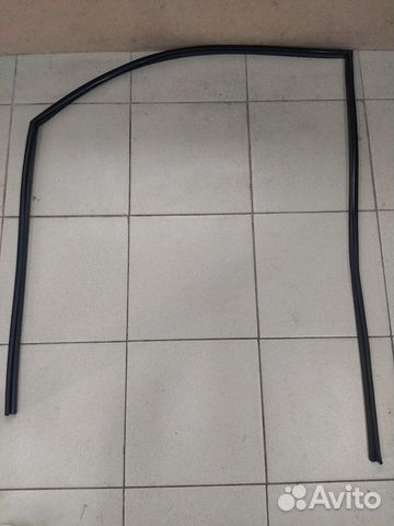 Уплотнитель стекла Митсубиси Л200