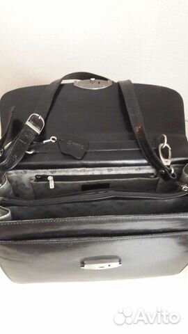 Кожаный портфель