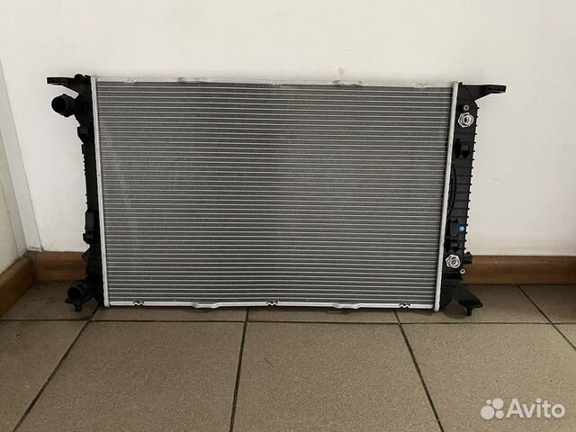 Радиатор охлаждения Audi A5 8T A4 B8 Q5 8R