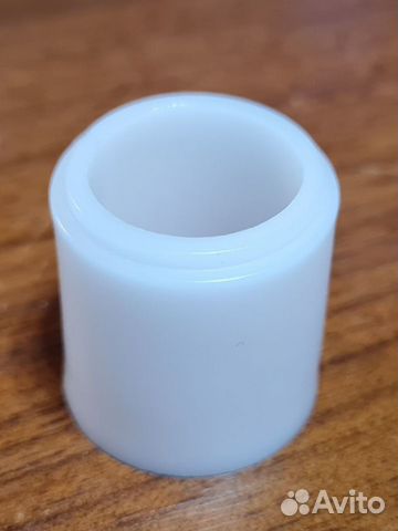 Втулка поворотной рамы пластиковая Tohatsu 8-9.8