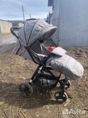 Коляска прогулочная