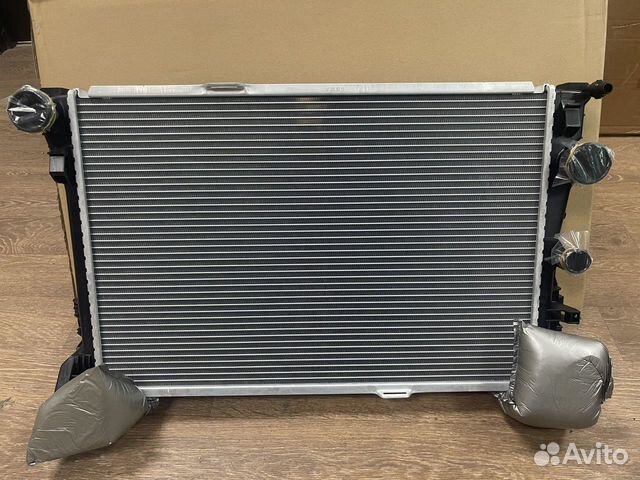 Радиатор Мерседес w212 / w204 2012-14