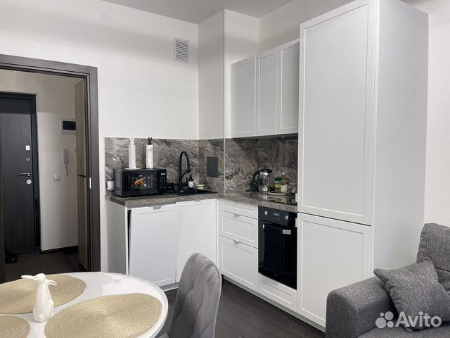 

1-к. квартира, 35 м², 10/15 эт.