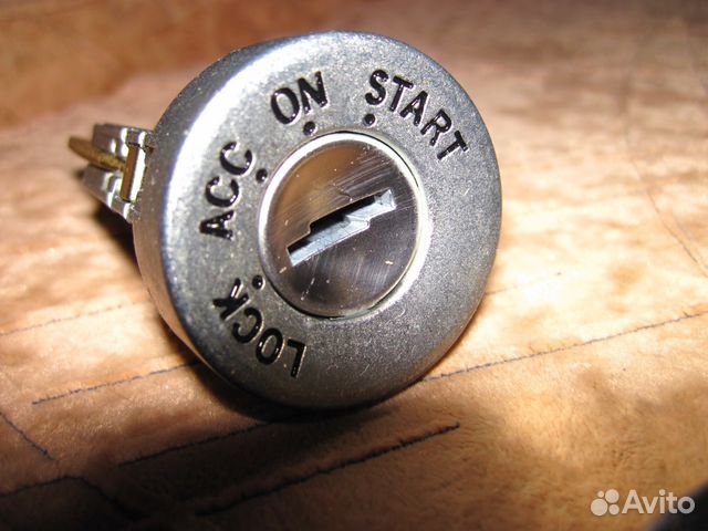 Замок зажигания для Митсубиси Галант 96-04, новый