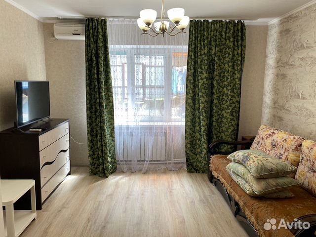 

1-к. квартира, 42 м², 1/1 эт.
