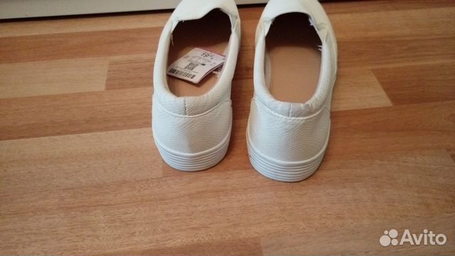 Новые Слипоны Bershka р.41(ст.26.5см) Белые Новые Слипоны Bershka р.41(ст.26.5см) Белые