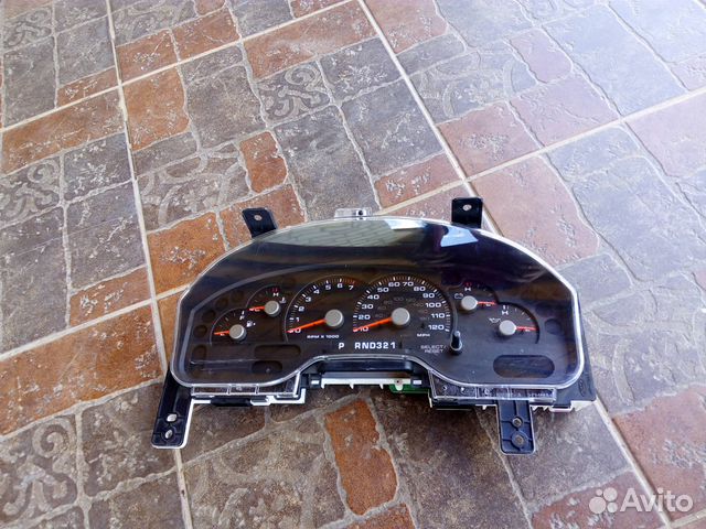 Щиток, панель приборов Ford Explorer, спидометр Щиток, панель приборов Ford Explorer, спидометр