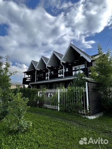 

Коттедж 300 м² на участке 13 сот.