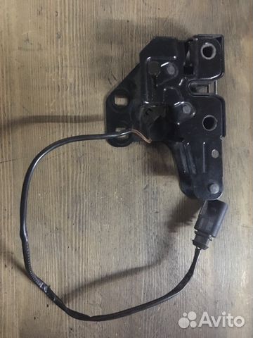 Замок капота Audi A6 2005-2010