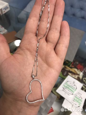 Большой золотой кулон с бриллиантами (0,7 карата)