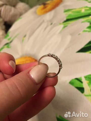 Серебряное кольцо с фианитами