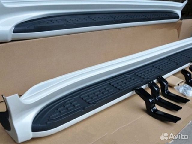 Пороги белые Toyota Land Cruiser 200 Пороги белые Toyota Land Cruiser 200
