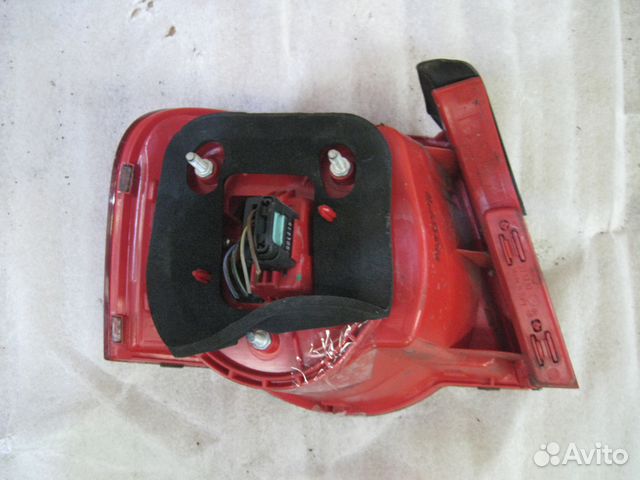 Фонарь задний наружный правый VW Passat