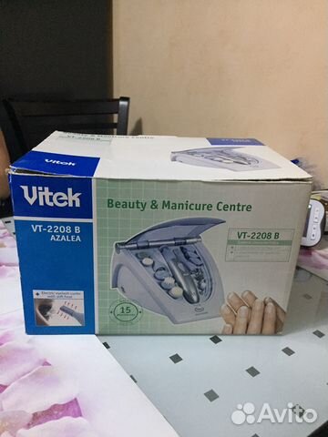 Маникюрный набор Vitek Azalea новый Маникюрный набор Vitek Azalea новый