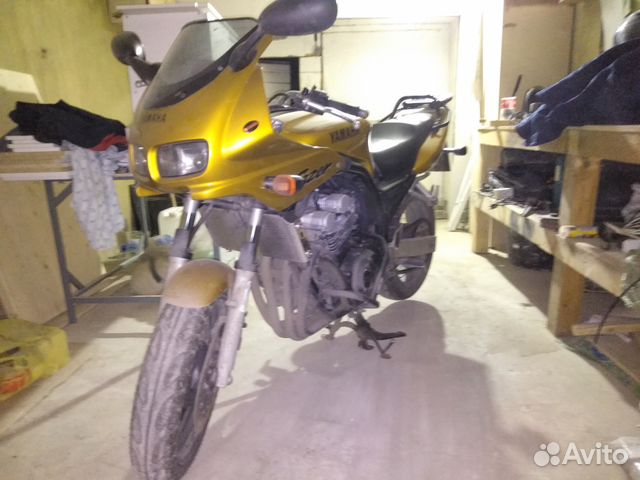 Мотоцикл Yamaha FZS600 1999 г