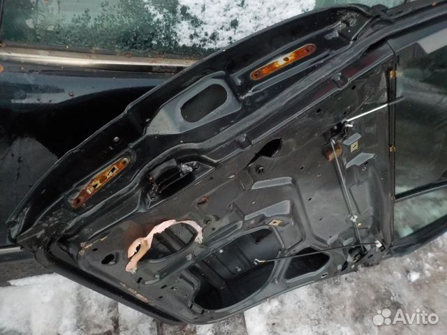 Дверь задняя правая Mercedes-Benz W210 Дверь задняя правая Mercedes-Benz W210