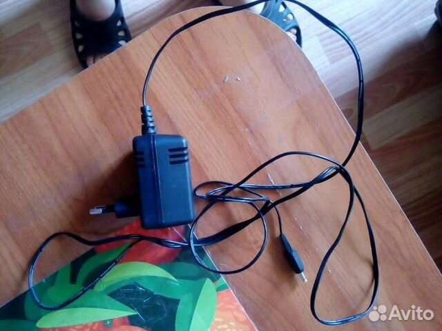 Адаптер зарядки и блок питания для ноутбука