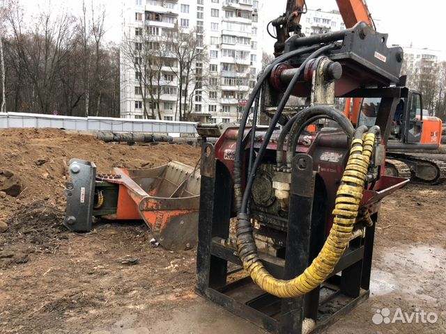 Аренда буровой с вибропогружателем на гусеницах
