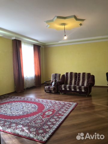 Дом 375 м² на участке 9 сот.