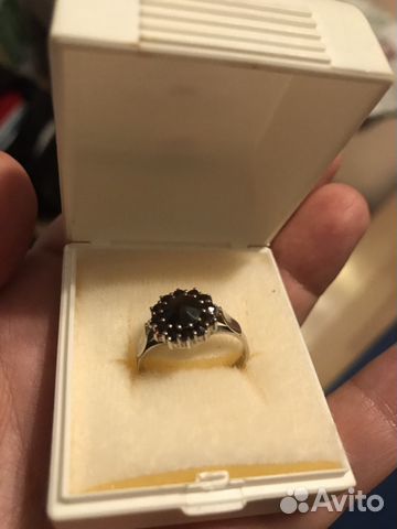 Серебряное кольцо с гранатом, Чехия