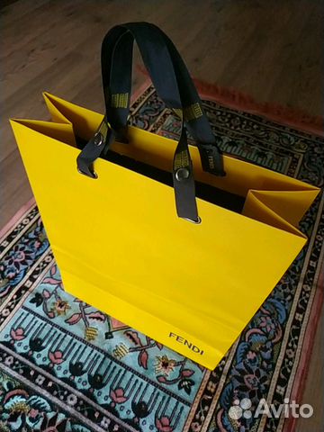 Сумка-пакет бренда Fendi Сумка-пакет бренда Fendi