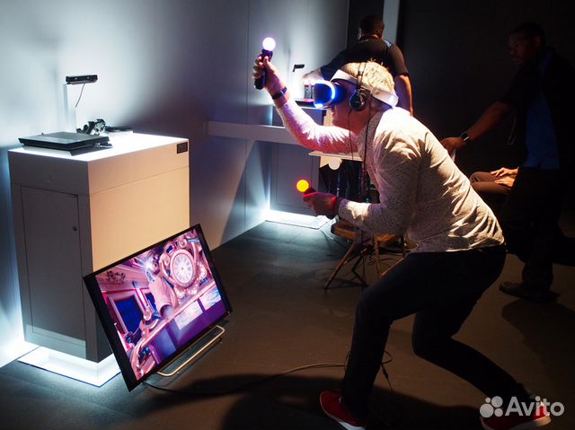 Снять vr. PS VR фото. Симулятор выступления на сцене не виар. Китайские танцы с виар технологиями видео.