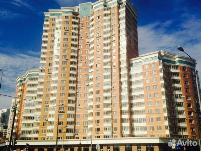 Продам торговое помещение, 244 м²