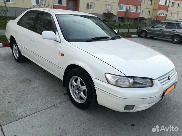 Toyota Camry 2.2 AT, 1999, 250 000 км