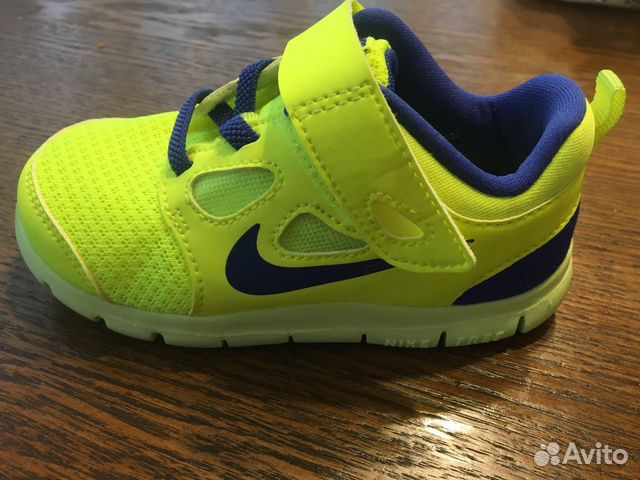 Кроссовки детские Nike Кроссовки детские Nike