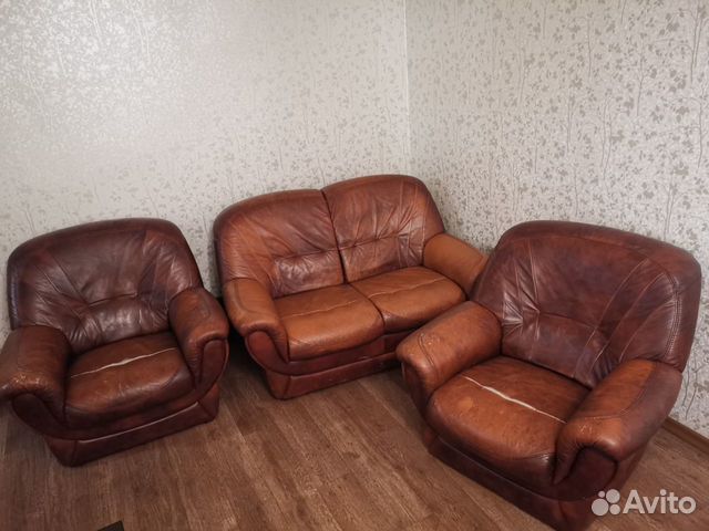 Продам комплект мягкой мебели