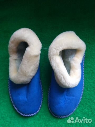 Меховые тапочки - чуни из овчины женские
