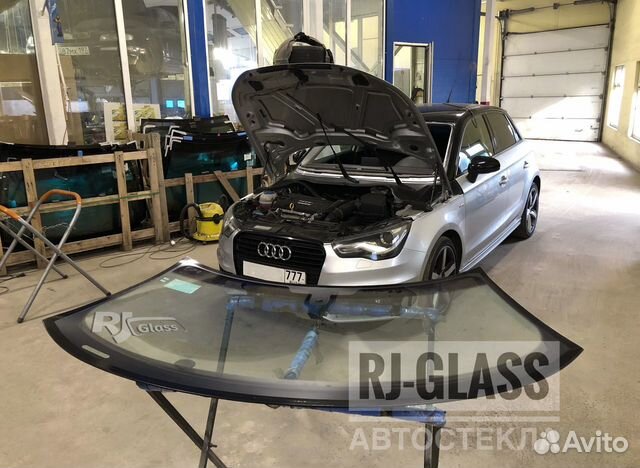 Стекло Лобовое на Ауди А1 (2010-18)
