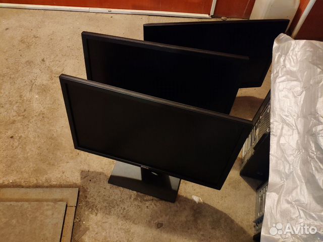 Несколько офисных компьютеров 2 ядра с мониторами