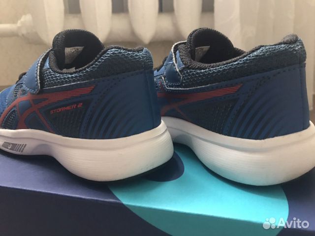 Кроссовки asics р.29 Кроссовки asics р.29