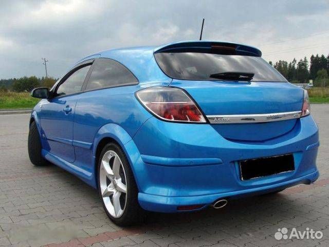Накладка на задний бампер Opel Astra H