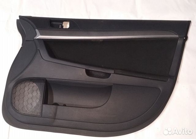 Обшивка двери передняя правая Mitsubishi Lancer 10