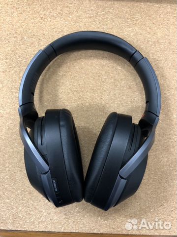 Беспроводные наушники Sony WH-1000XM2 Беспроводные наушники Sony WH-1000XM2