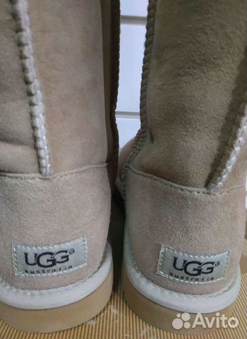 UGG угги, с тремя пуговицами песочные UGG угги, с тремя пуговицами песочные